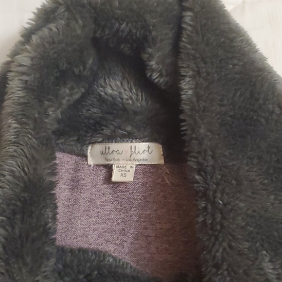 Sweater - Picture 2 of 3